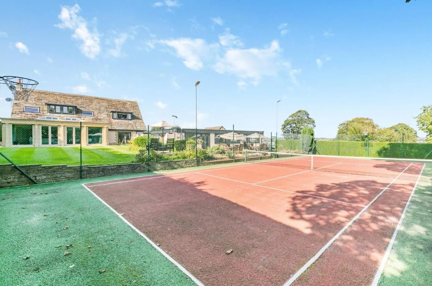 ブリッグハウス Country Retreat With Grounds & Leisure Facilitiesヴィラ 0*,  イギリス